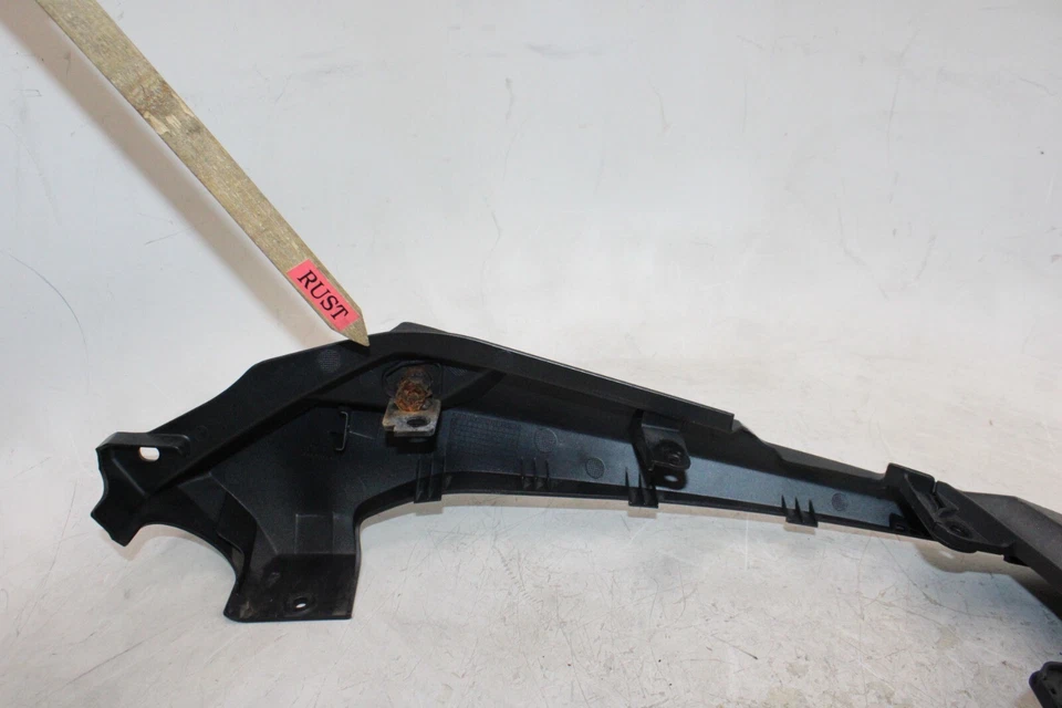 2013 年 HONDA CB500X 原始设备制造商中心后背尾部公平杯 — 第 4/4 张图片