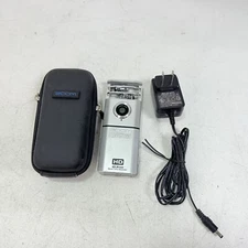 ZOOM Q3 HD HANDY Digital VIDEO CAMERA MICROPHONE HD With Case and Charger
