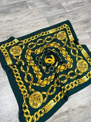 Vintage CHANEL CHAIN SCARF シャネル　スカーフ Chanel Vintage Silk Scarf Chain CC Logo Green Gold Made in France