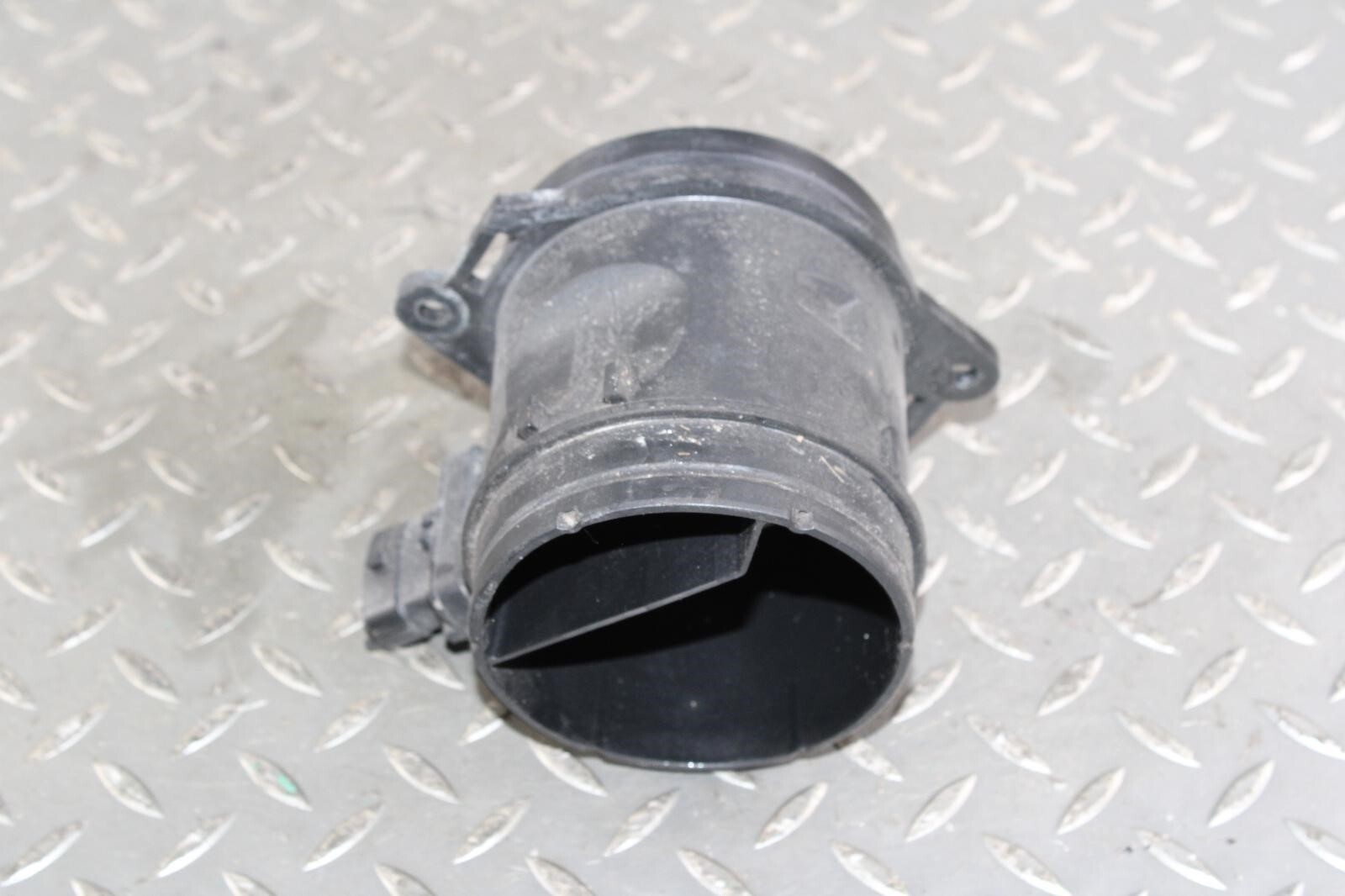 14-17 Ghibli 3.0L Motor Engine Driver Side Left LH Mass Air Flow Sensor MAF WTY