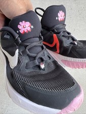 Nike Star Runner 4 NN SE PS Black/White/Pink Slip On Girls Size 4Y