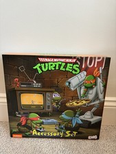 NECA - Teenage Mutant Ninja Turtles Cartoon Accessory Set w Baby Turtles TMNT