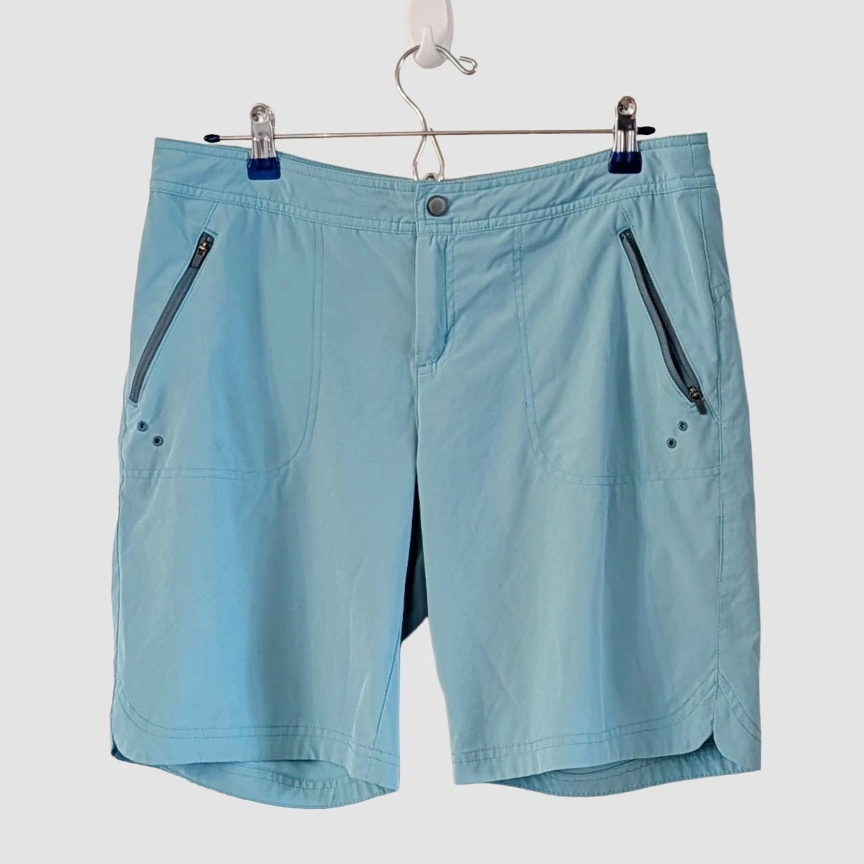 Title Nine Rogue Shorts 9" Size 8 Aqua Blue Quick Dry Hiking Paddleboard Outdoor