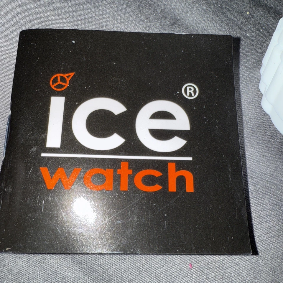 Ice-Watch Colección Unisex. Silicona y plástico. Cristales Saworski blanco/azul nuevo con etiquetas Foto 4 de 4