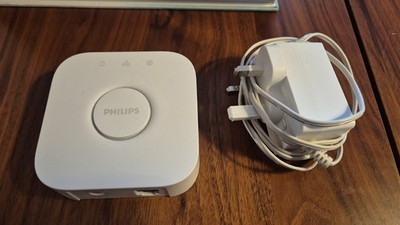 Philips Hue Bridge v2.1 Smart Lighting Hub Model 3241312018A + Netzteil