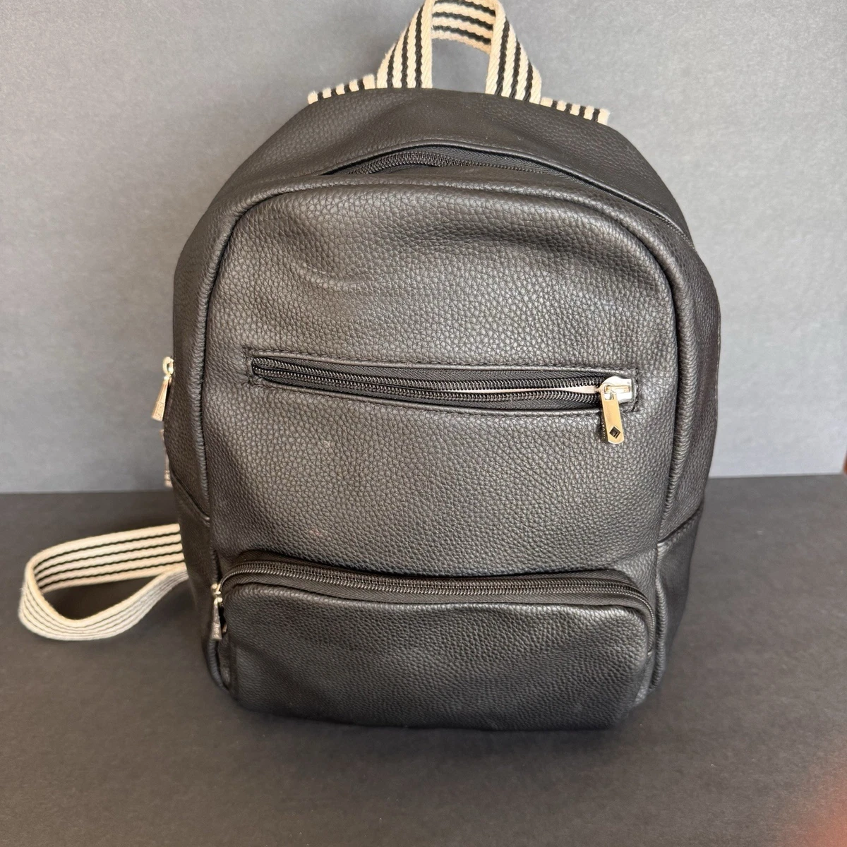 Jewell by Thirty-One Stylish Black Backpack Jewell by Thirty-One Stylish Black Backpack | Mercari main image 2