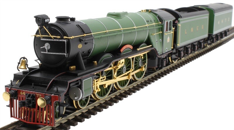 Hornby R3738 Class A3 4472 “Flying Scotsman” in LNER green Hornby R3738 Class A3 4472 “Flying Scotsman” in LNER green
