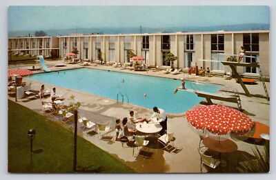 Hilton Inn San Francisco CA World Famous Tiger A Go Go Nightclub Postcard