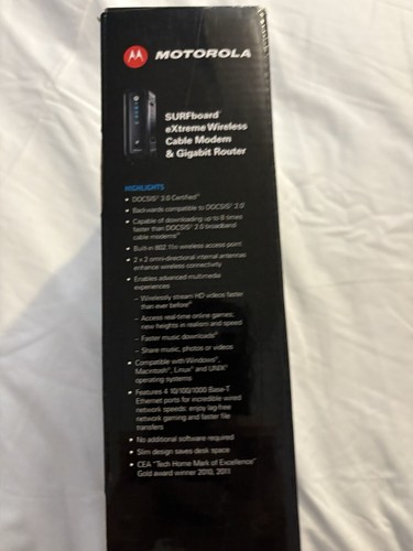 Motorola SURFboard extreme Wireless Cable Modem & Gigabit Router - Photo 4/8