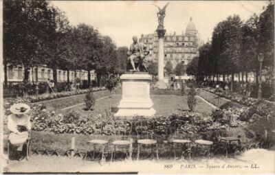 Old postcard Paris 9th Square of Antwerp (998483)