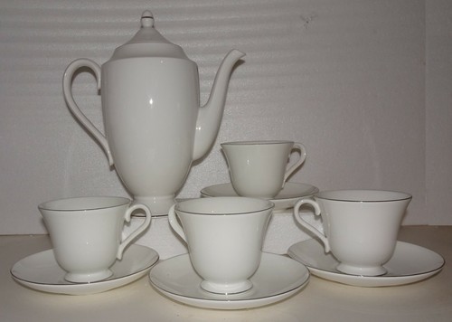 Wedgwood Signet Platinum Coffee Pot with Lid and Cup & Saucer Set Lot of 10 pcs - Picture 11 of 12