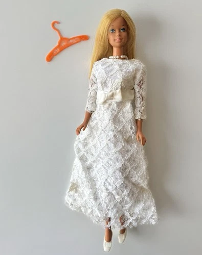 Vintage Malibu Barbie Doll Twist And Turn 1966 Japan Wedding Dress and  Shoes