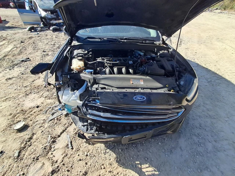 Cámara de visión trasera para maletero/portón trasero sin alerón compatible con 13-16 FUSION 2742572 Foto 2 de 4