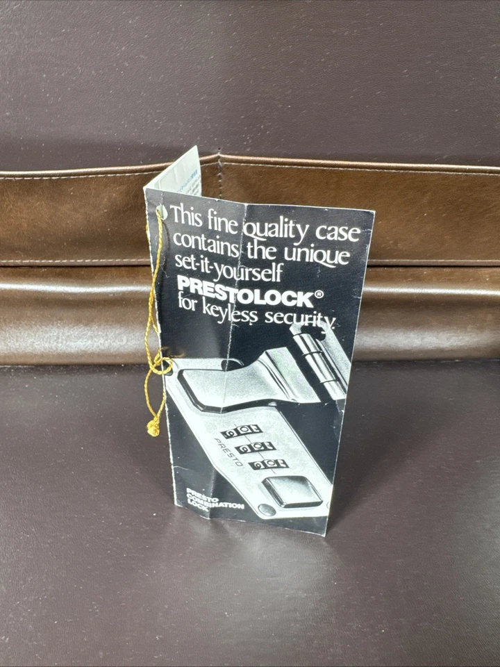 Maletín de colección Airway Presto Combination Lock para hombre de cuero con clase Foto 2 de 4