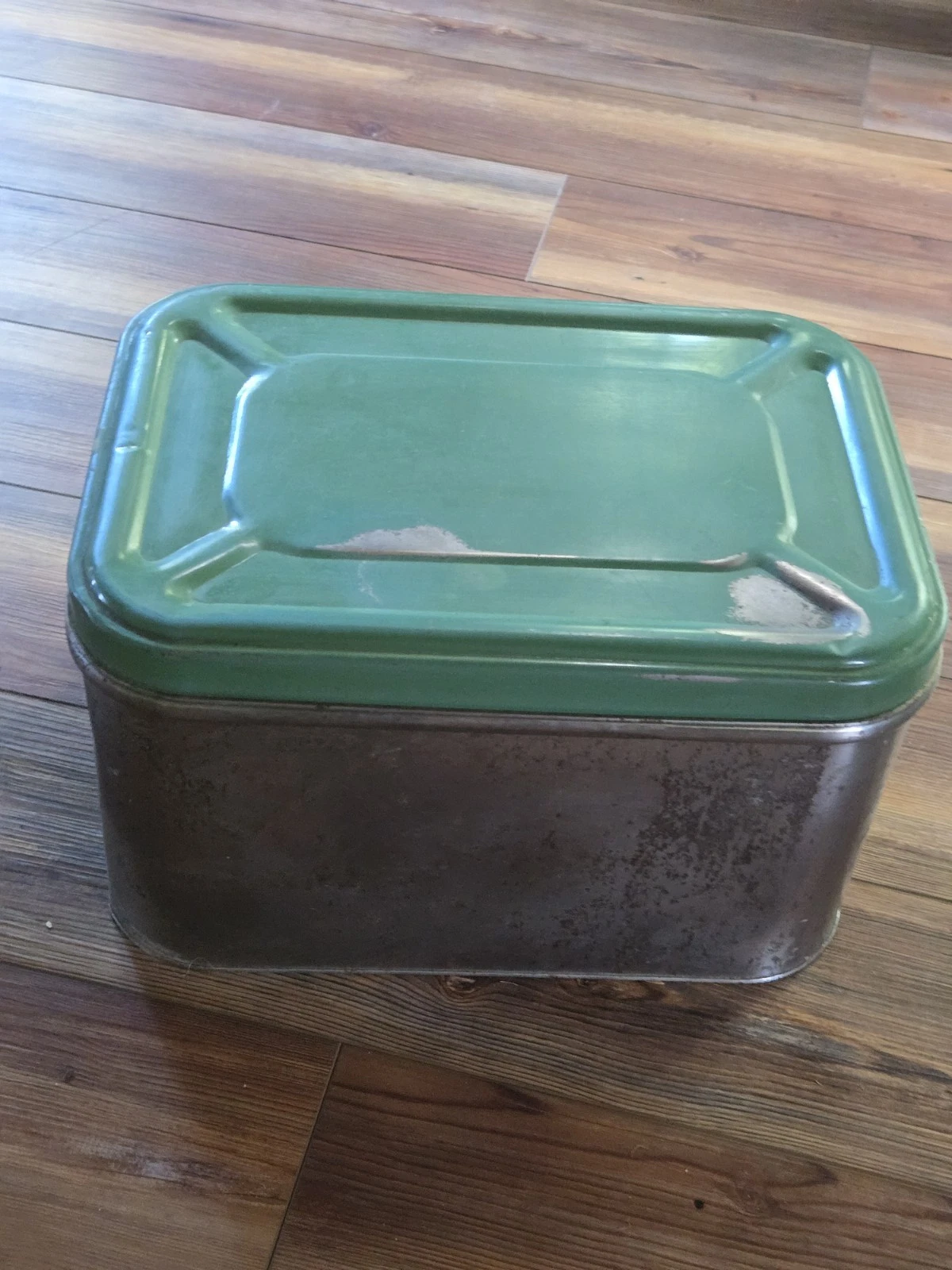 Vintage Breadbox 1940s Metal Tin, Green And Yellow