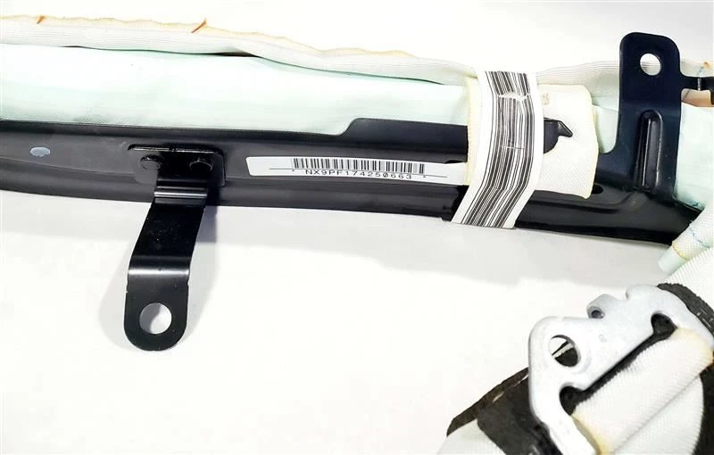 Right Roof Bag OEM 2015 2016 2017 2018 2019 2020 Nissan Pathfinder  - Image 4 of 4