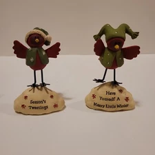 2 Blossom Bucket Winter Christmas Cardinal Bird Figurines by Suzi