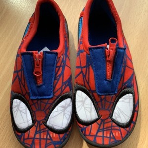 spider man water shoes