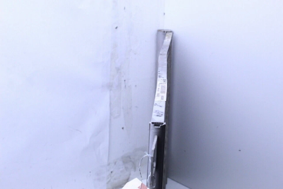 Alfa Romeo 2015-2017 4C Spider aire acondicionado condensador OEM usado Foto 3 de 4