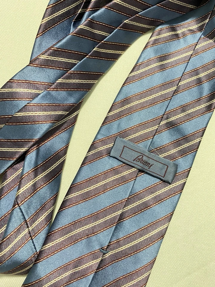 Corbata de seda azul para hombre BRIONI. Patrón a rayas. M En Italia. Ex Con Foto 2 de 4