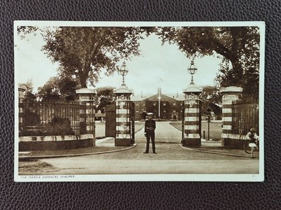 Die Marinekaserne, Walmer Vintage Postkarte Royal Marines Wachposten