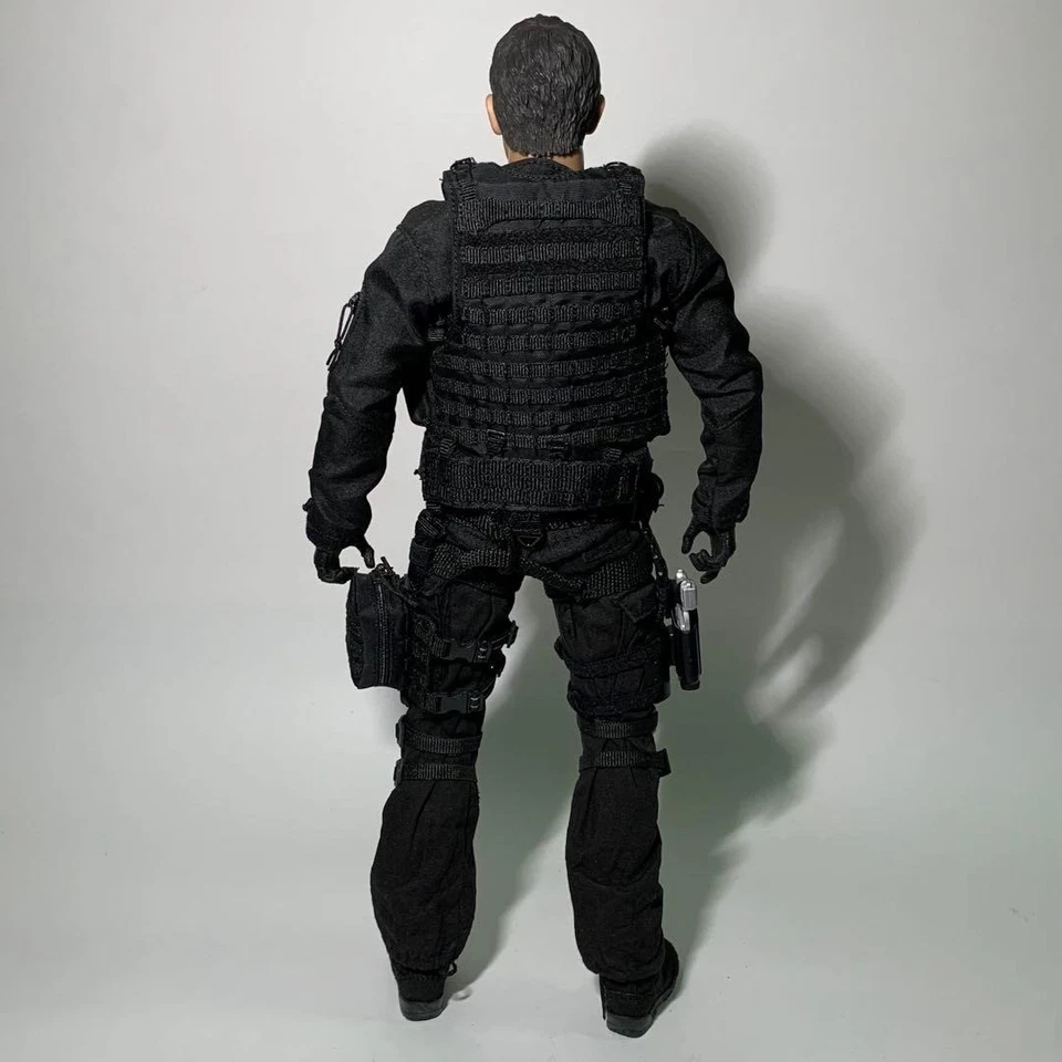 Экшн-фигурка Resident Evil 7 Chris Redfield масштаб 1/6 на заказ без коробки - Изображение 4 из 4