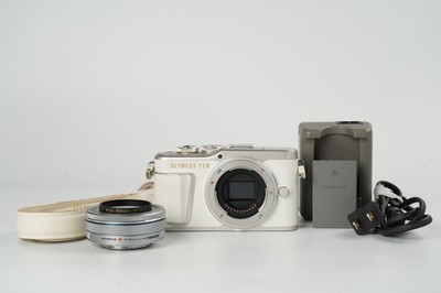 [Exc+++++] Olympus PEN E-PL9 16.1MP Digitalkamera weiß 14-42mm f/3.5-5.6 #4633