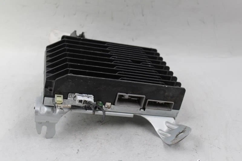 Audio Equipment Radio Fits 2021 HONDA PILOT OEM #32303 - Image 3 of 4