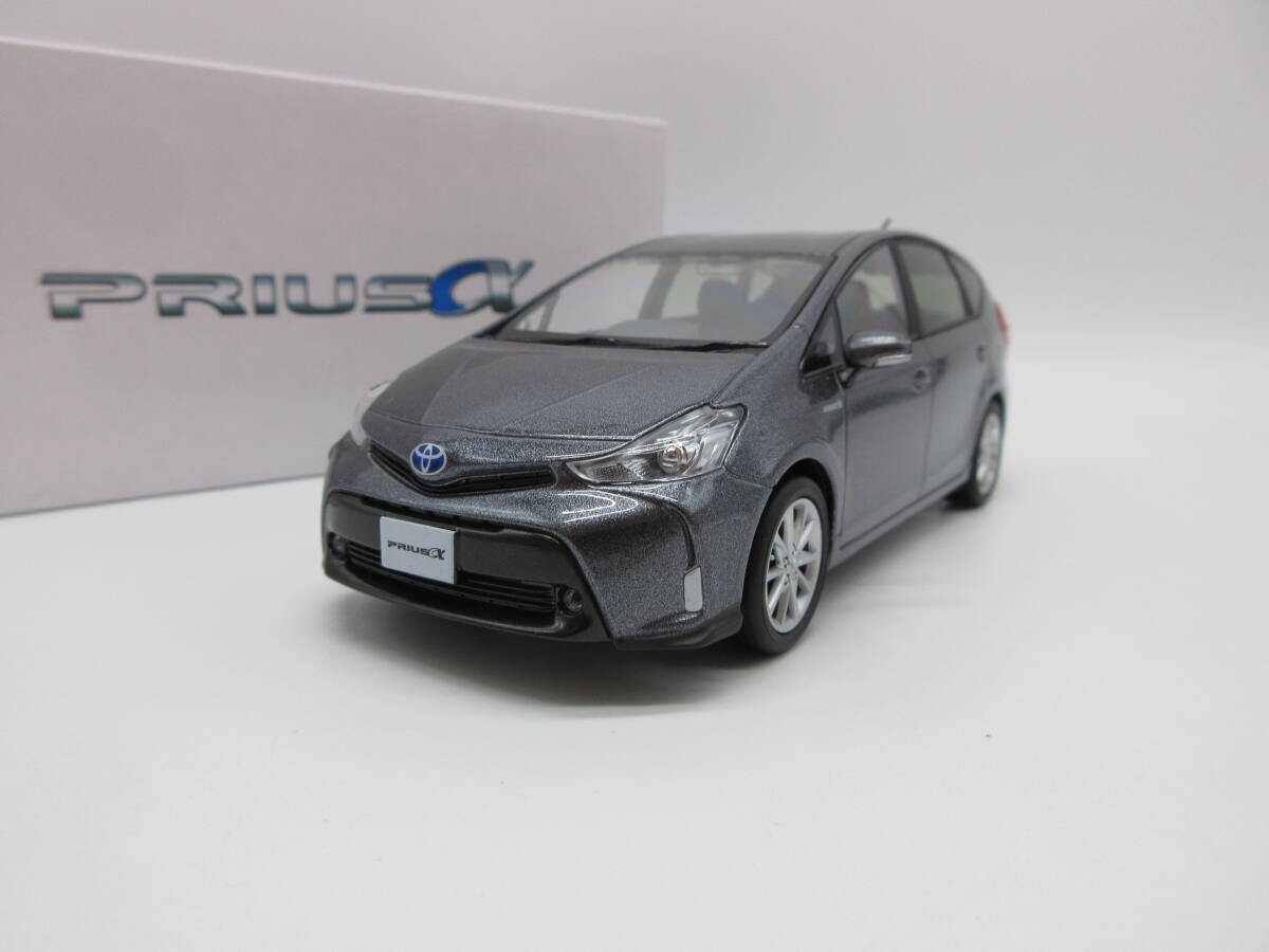 トヨタ PRIUS ミニカー グレー 1:30 Toyota Prius Late Color Sample Mini car Gray Metallic