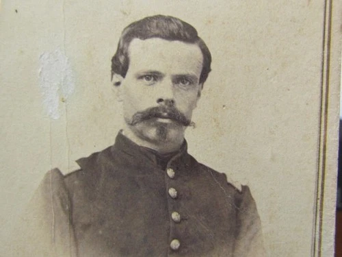 Civil War 8th Illinois Infantry officer Lt. Thomas McGurray signed cdv photo