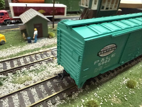 Athearn HO Pittsburgh & Lake Erie (NYC) #5802 50’ voiture boîte double porte sans boîte - Photo 8/8