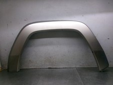 06 - 10 Jeep Commander Right Passenger Front Fender Flare Moulding