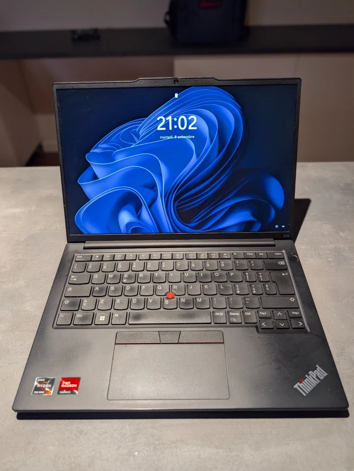 Lenovo ThinkPad E14 G5 · Ryzen 7 7730U · 24GB · 1TB, foto 2 di 5