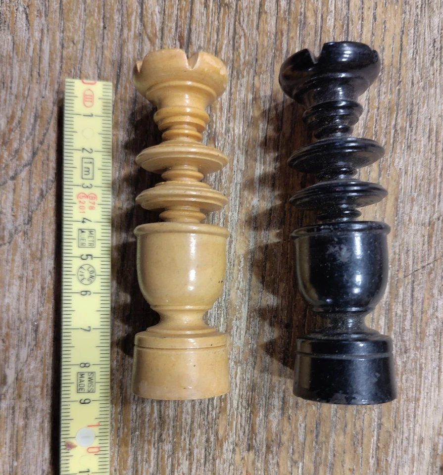 JEU D´ECHEC ANCIENS 66 PIECES EN BUIS BOIS - Photo 3/4