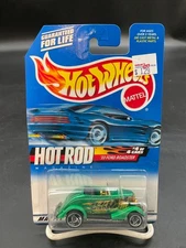 2000 Series Collector No 008 Hot Wheels 33 Ford Roadster Hot Rod Magazine (#2)