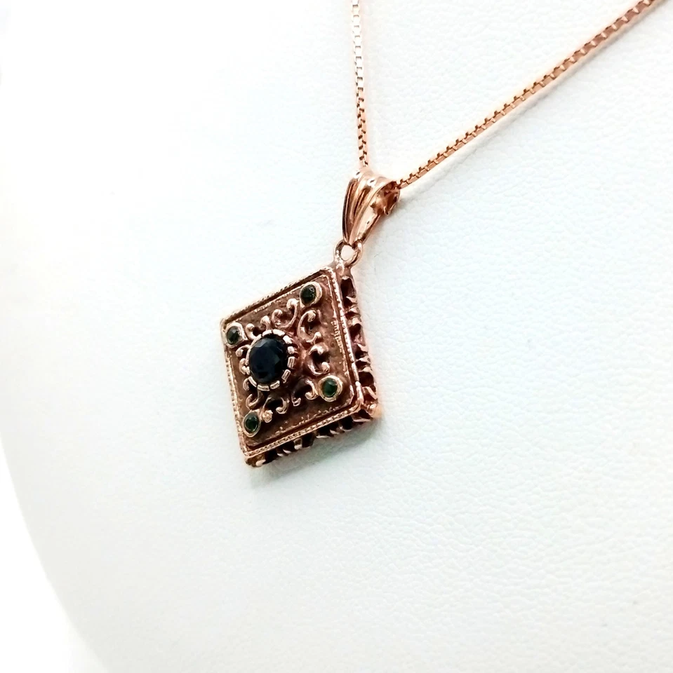 Pendente Vittoriano Argento 925 Rosé con Onice e Spinelli – Teorema Vicenza... - Immagine 2 di 4