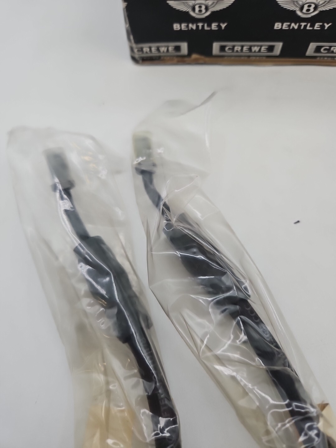 BENTLEY REAR BRAKE HOSE KIT (JNV698996)