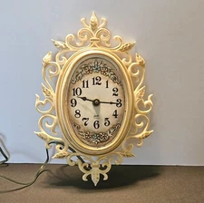 Vintage Spartus Floral Plastic Clock MCM Retro