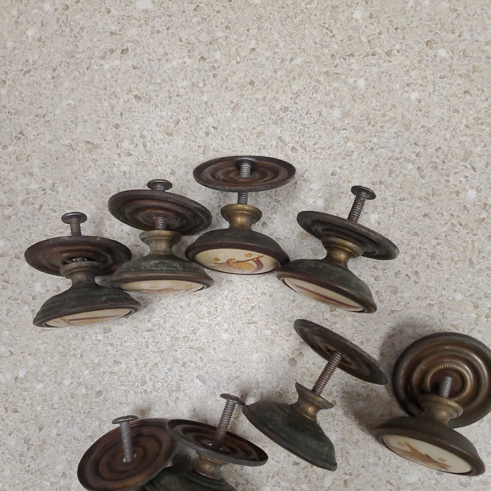 Eagle in Flight w Banner Stars Porcelain Brass Knob Pulls Arch Hardware 8pcs - Image 4 of 4