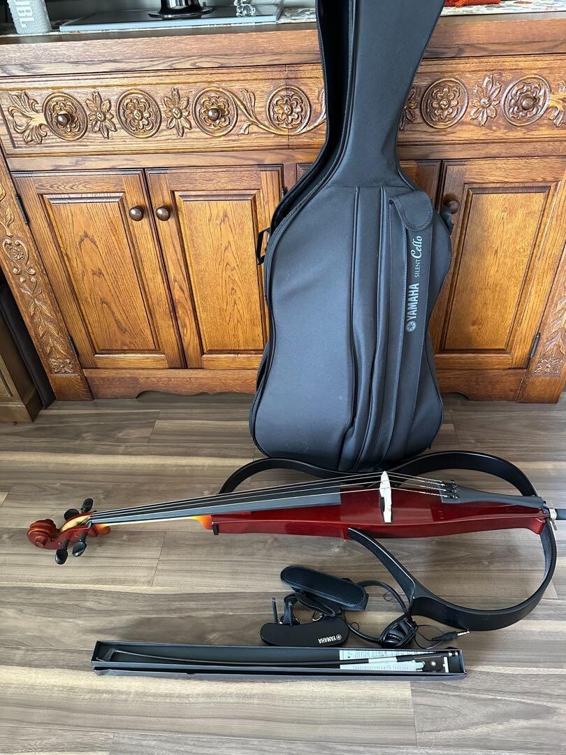 サイレントチェロ（Yamaha Silent Cello SVC-110S） Yamaha SVC-110 Silent Cello, Pearl White | Electric Violin Shop