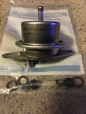 FORD OEM-Fuel Injection Pressure Regulator F4SZ9C968A