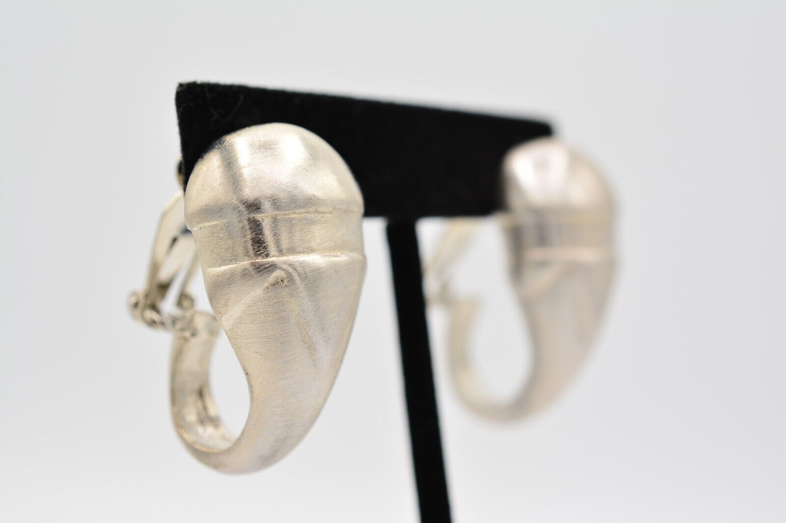 Vintage Clip Hoop Earrings Brushed Silver Matte C… - image 4