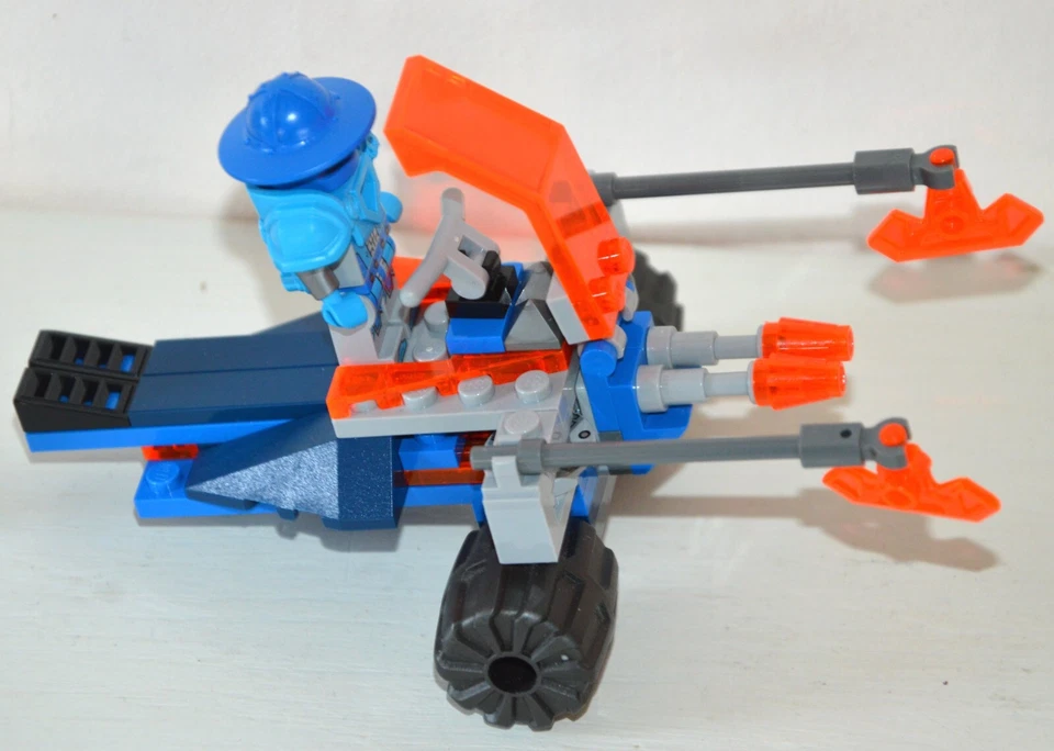 Jouet construction LEGO NEXO KNIGHTS Chevaliers Minifigure 70310 - Photo 4/4