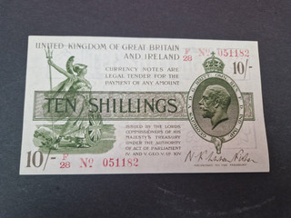 10 Shillings banknote George V UK Great Britain & Ireland 1918 23 NFW Fisher F28