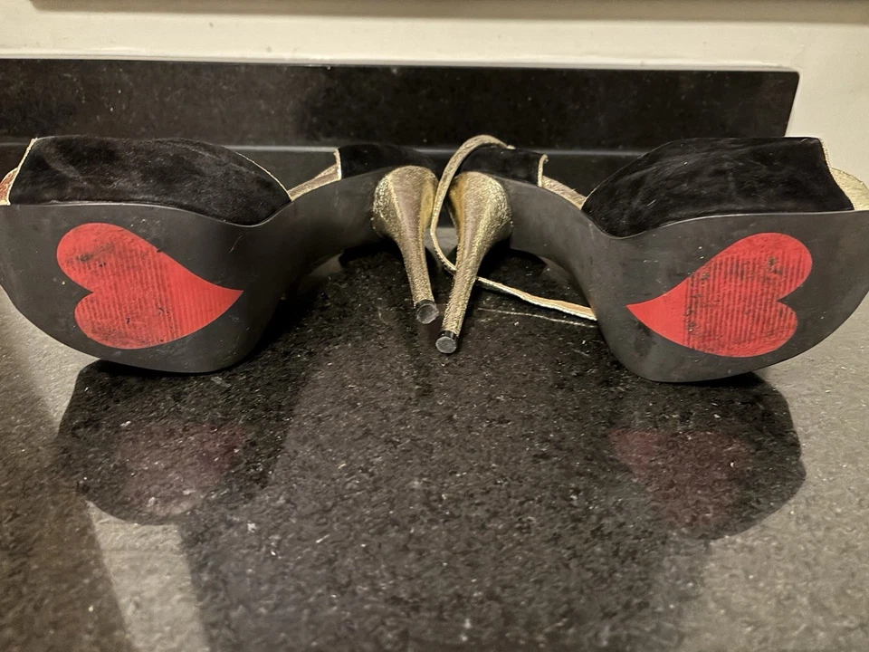 Kuching 细高跟鞋 8 码 — 第 2/2 张图片