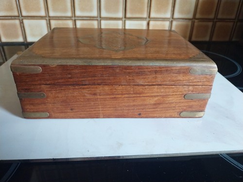 Vintage Indian Wooden Trinket Jewellery Box With Brass Motif - Picture 2 of 7