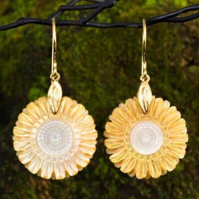 Blume Ohrringe Perlmutt & Vermeil Vergoldung an Sterling Silber 5.21 G
