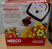 Nesco American Harvest Dehydrator Food & Jerky Maker 4 Trays FD-80 Made In USA