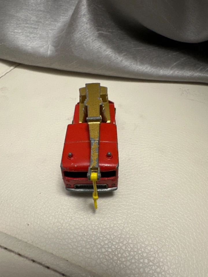 Grúa Lesney Matchbox Superfast MB30-A Faun 8 ruedas oro rojo Foto 2 de 4