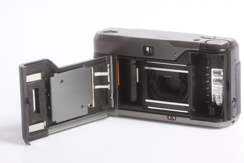 Contax T2 TITANIUM BLACK mit Carl Zeiss Sonnar 2,8/38 T* - 第 13/17 張圖片